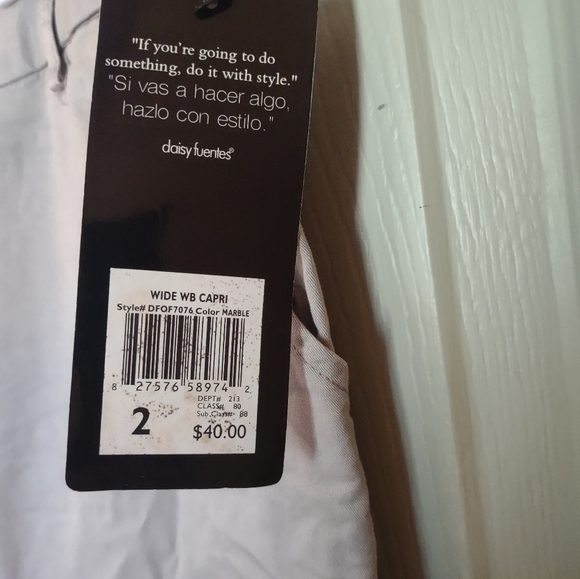 NWT DAISY FUENTES SIZE 2 CAPRI PANTS $40 - Picture 3 of 5